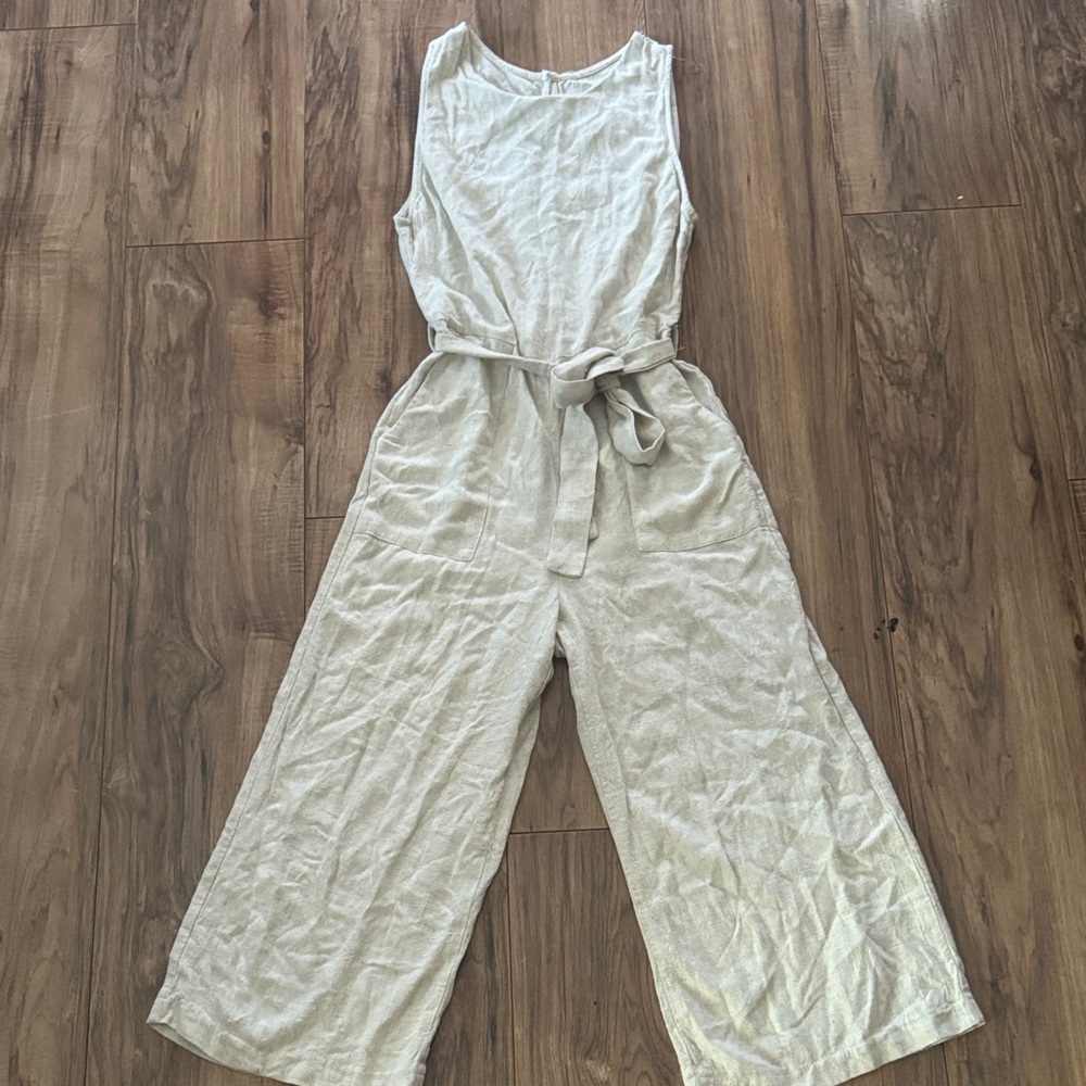 Sleeveless Wide-Leg Jumpsuit with Tie Belt — Light Beige